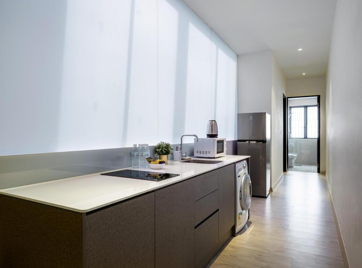 Hutton Central Hotel Managed By The Ascott Limited George Town Exteriör bild