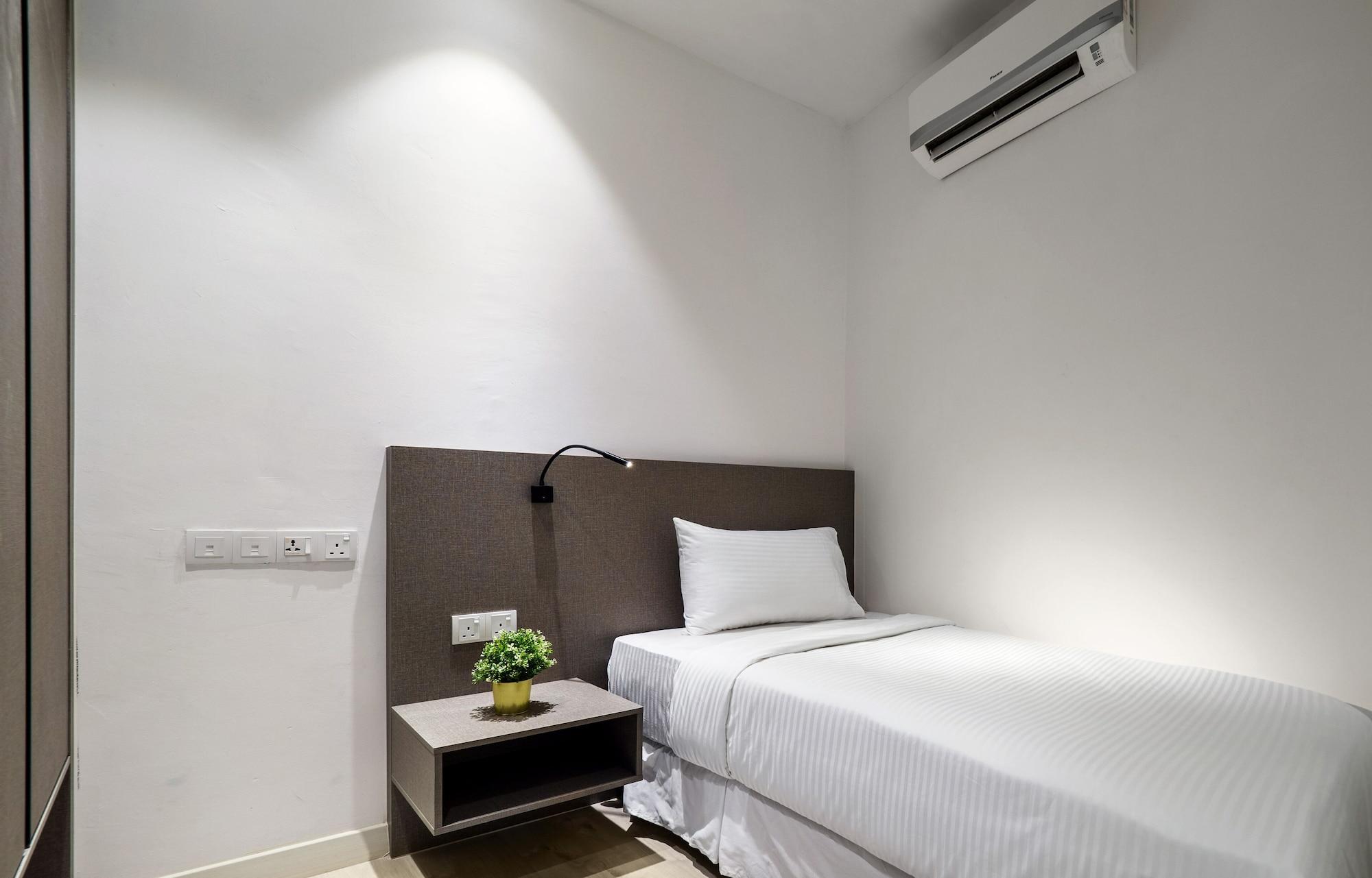Hutton Central Hotel Managed By The Ascott Limited George Town Exteriör bild