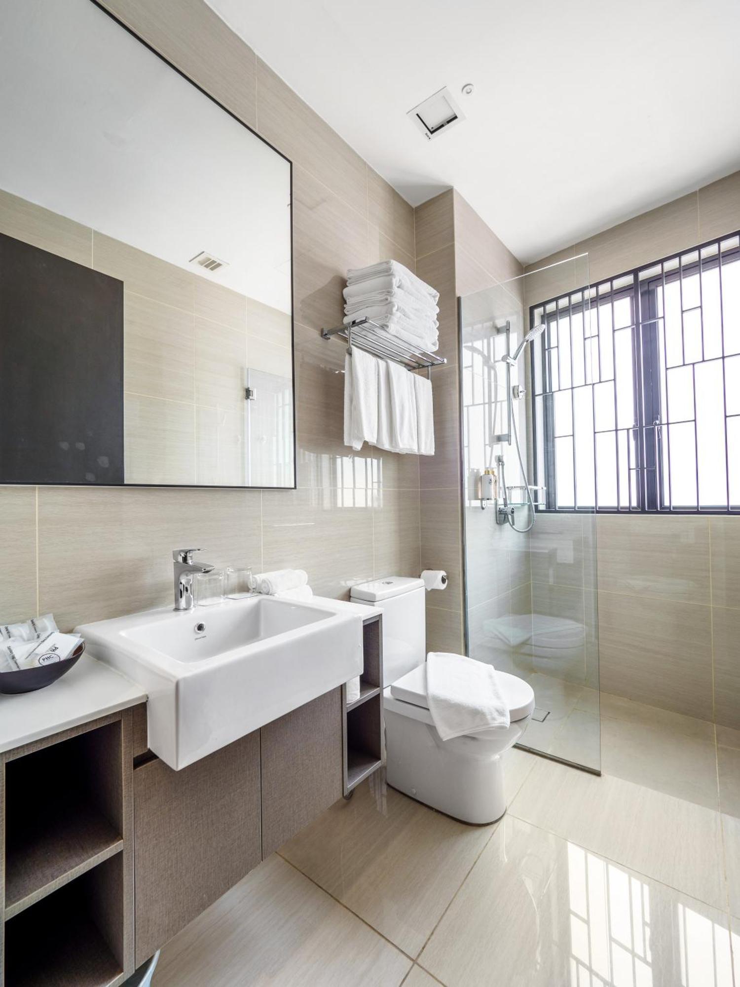 Hutton Central Hotel Managed By The Ascott Limited George Town Exteriör bild